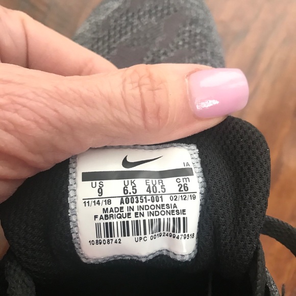 Nike workout shoes - Picture 2 of 6